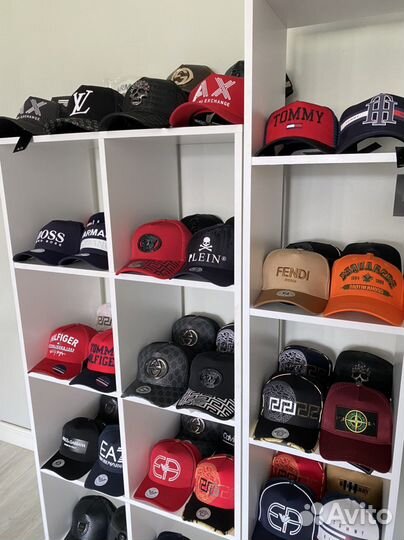 Бейсболка кепка разных брендов в наличии