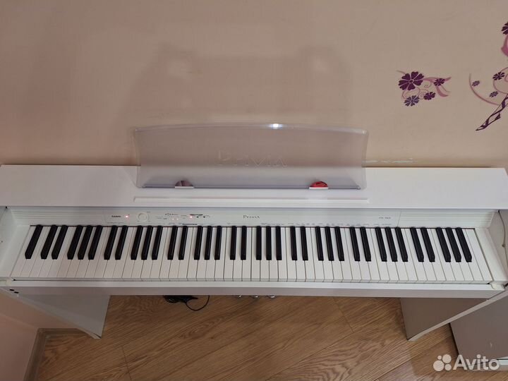 Цифровое пианино Casio Privia PX-760 белое