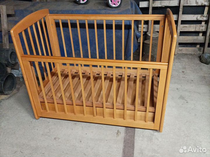 Кроватка детская