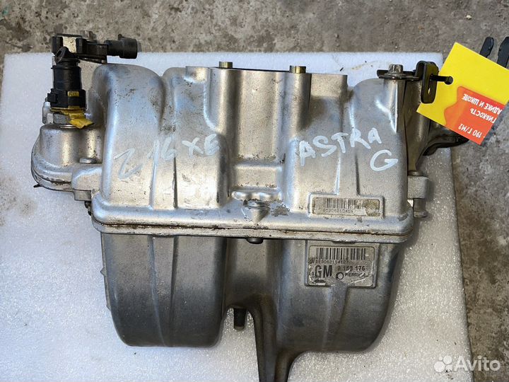 Впускной коллектор Опель z16xe 1.6