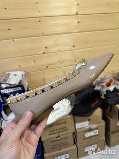 Балетки из лакерованной кожи