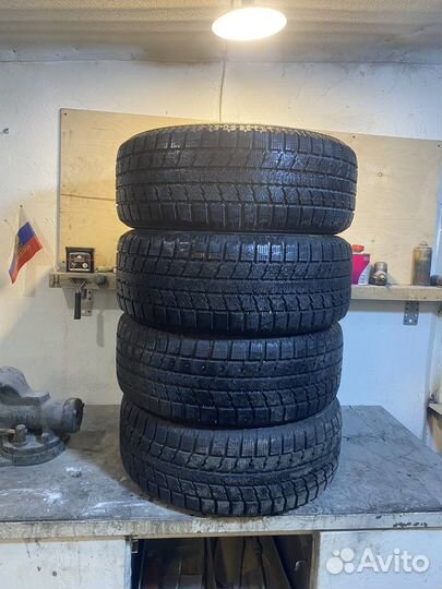 Toyo Observe GSi-5 235/55 R17