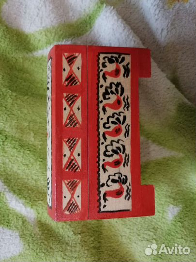 Шкатулка с росписью