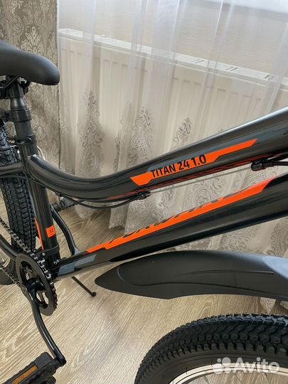 Велосипед новый Forward Titan 24 1.0