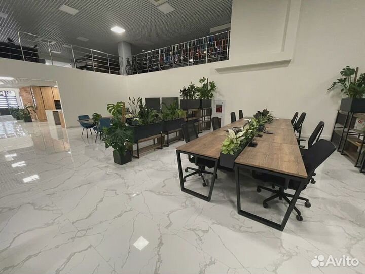 Стол обеденный из массива дерева