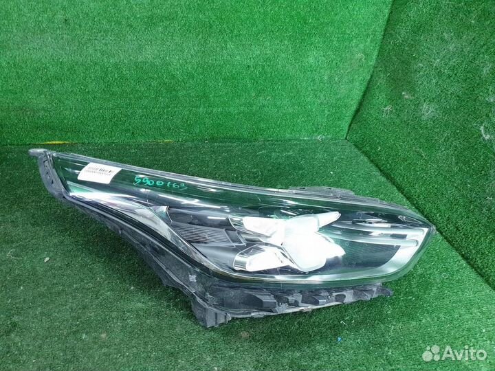 Фара правая Kia Cerato