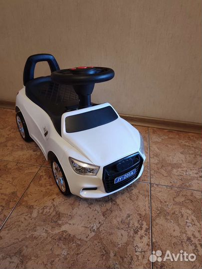 Машинка толокар