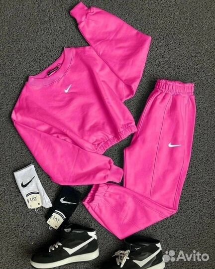 Спортивный костюм женский