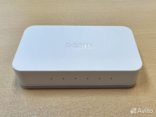 Коммутатор D-Link DES-1005C с 5 портами 100 Мбит/с