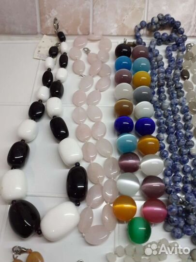Бусы из натуральных камней