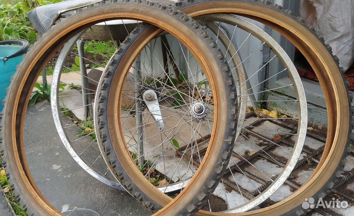 Колеса и покрышки 24 велосипедные