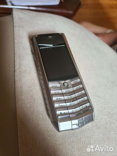 Телефон Vertu