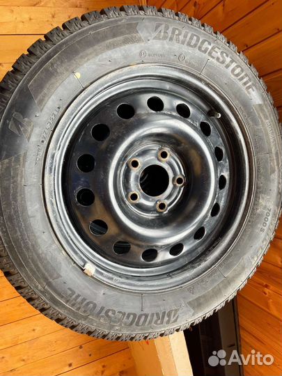 Bridgestone Ice Cruiser 7000S 205/60 R16 92