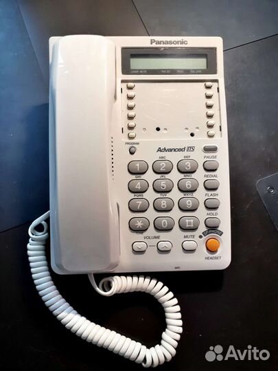 Проводной телефон Panasonic KX-TS2365RUW, белый