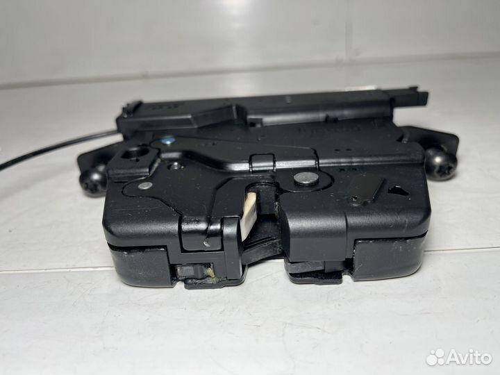 Замок багажника BMW X1 E84