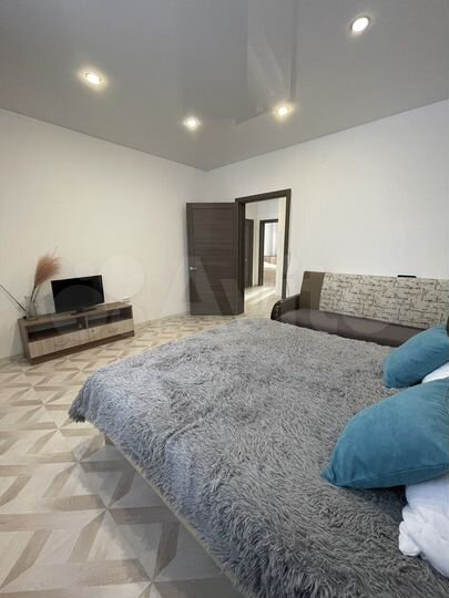 2-к. квартира, 70 м², 7/11 эт.