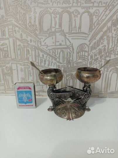 Антикварный подсвечник