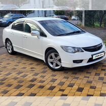 Honda Civic 1.8 AT, 2009, 305 000 км, с пробегом, цена 1 120 000 руб.