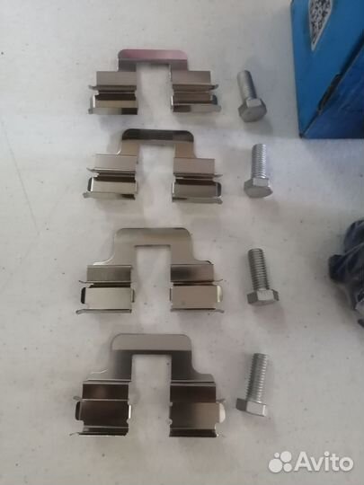 Тормозные колодки задние Miles E510059