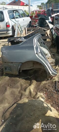 Задние крылья Nissan Primera P11