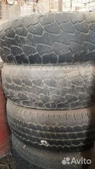 Bridgestone Blizzak Ice 245/70 R16