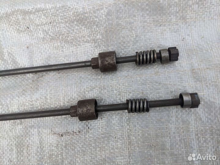 Новые штока с пружинами отбоя Иж