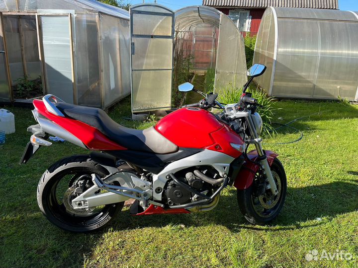 Мотоцикл Suzuki
