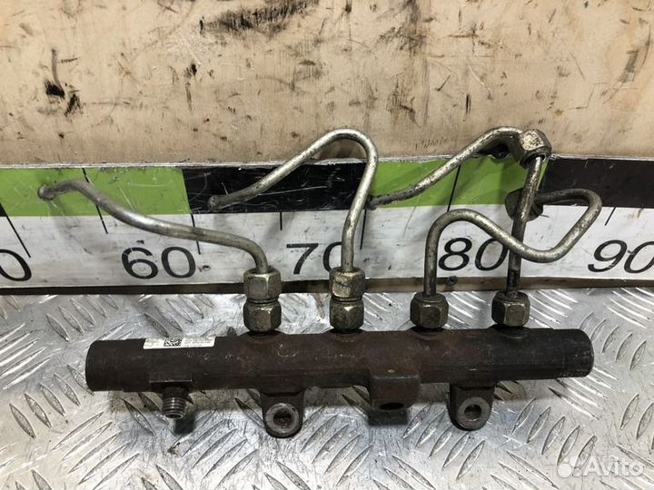 Рейка топливная рампа Renault Megane 2003 2009