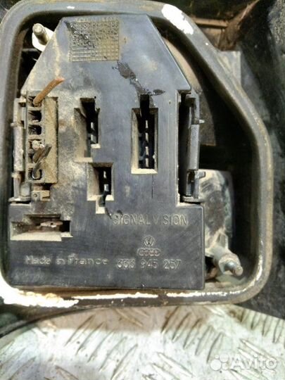 Фонарь задний правый Volkswagen Passat B3