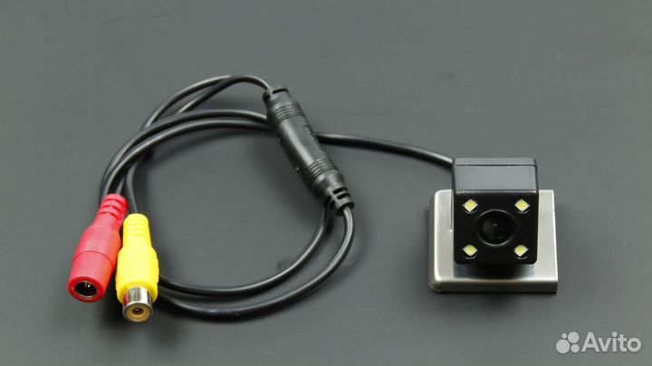 Камера заднего вида Renault Kaptur / Duster 10-19