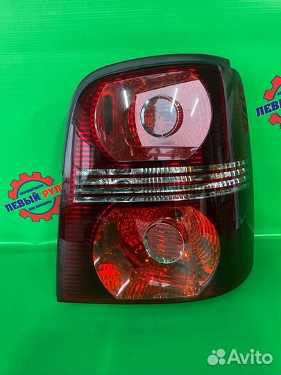 Фонарь задний правый Volkswagen Touran 2003-2010