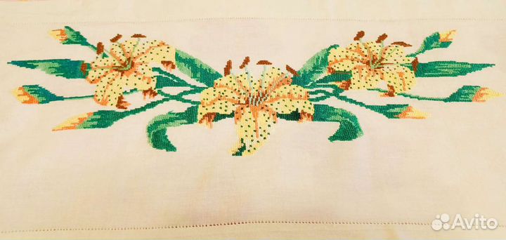 Рушник старинный вышитый