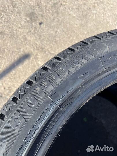 Grenlander Icedefensor Stud II 275/35 R20 129U