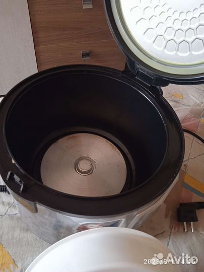 Мультиварка redmond