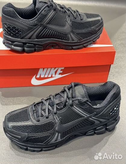 Nike Air Zoom Vomero 5