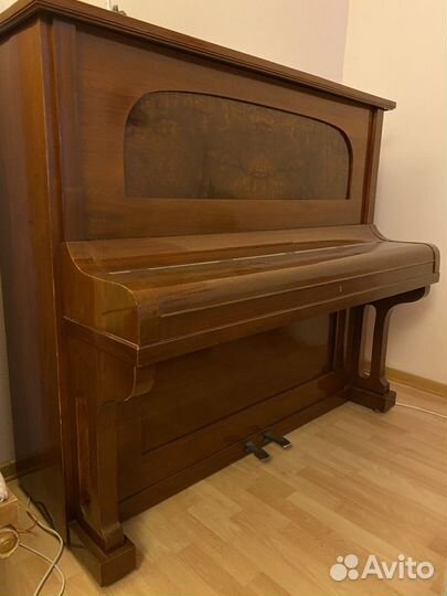 Пианино антиквариат