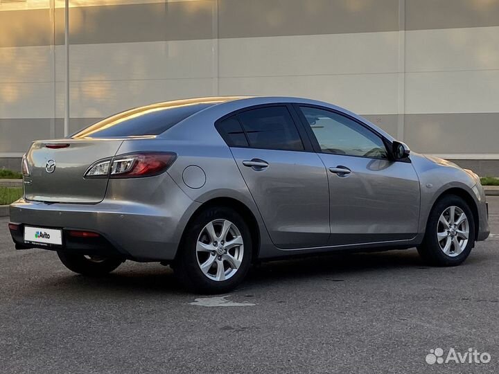Mazda 3, 2010