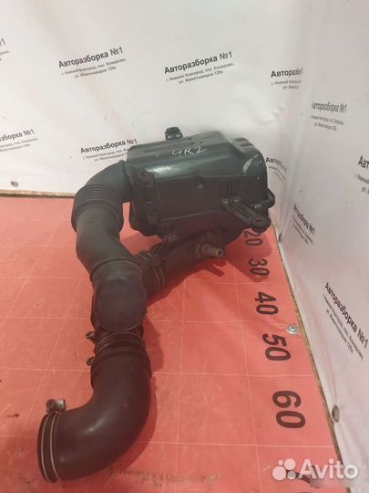 Корпус воздушного фильтра Toyota Hilux N130