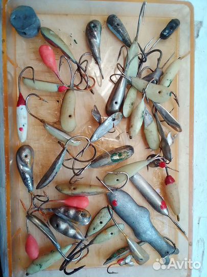 Рыболовные снасти. Мормышки, катушки, садок