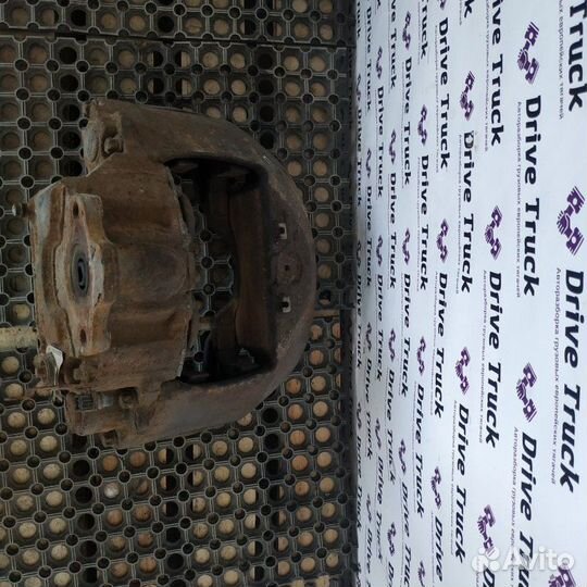 Суппорт тормозной передний правый Renault Magnum