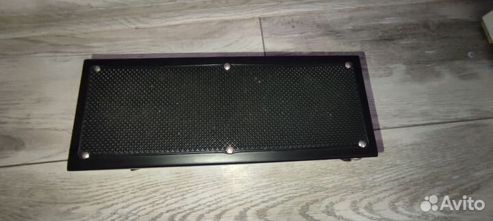 Подножка для игры на гитаре