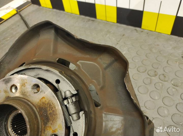 Кулак поворотный задний правый Bmw X1 E84 N46B20B