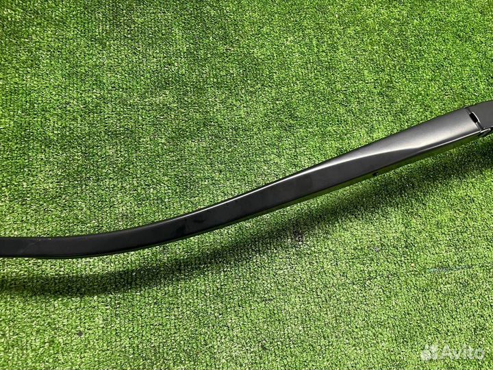 Поводок стеклоочистителя правый Kia Sportage