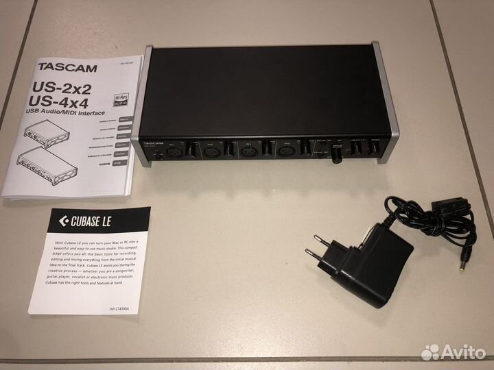 Звуковая карта Tascam US-4x4 USB