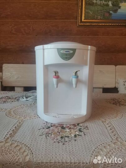 Кулер для воды AEL YRT 5-II настольный