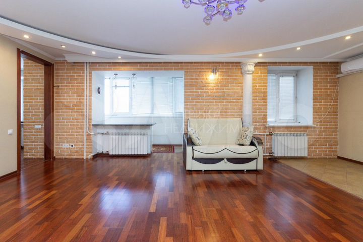 4-к. квартира, 116 м², 7/10 эт.