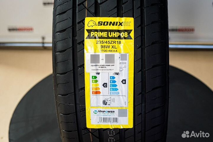 Sonix Prime UHP 08 245/40 R19 98W