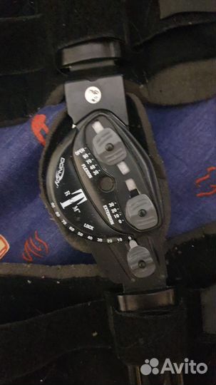 Ортез на коленный сустав Donjoy TRom