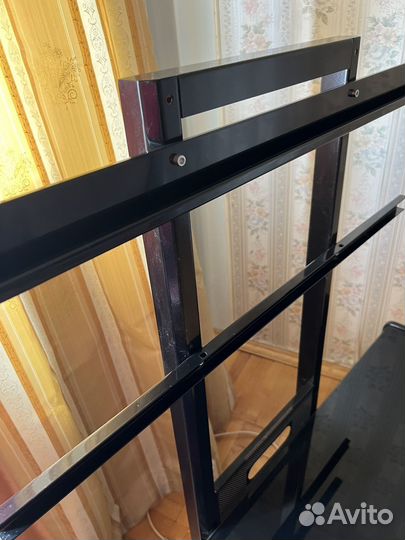 Стеклянная тумба под Телевизор