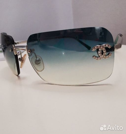 Солнцезащитные очки женские chanel